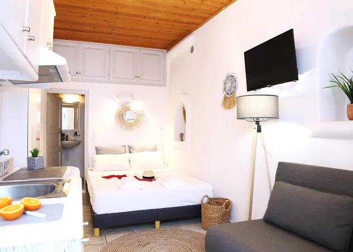 Whitelist New In * Mykonos Town