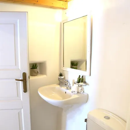 Apartment Whitelist New In