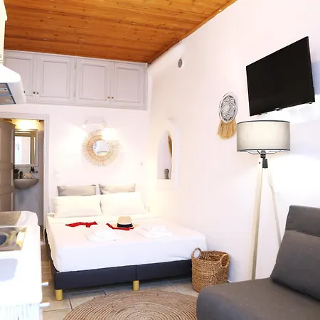 Whitelist New In * Mykonos Town